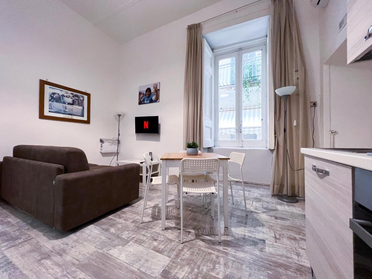Casa Martino Formale Apartment Наполи Екстериор снимка